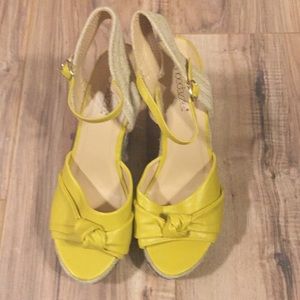 Shoedazzle yellow wedges